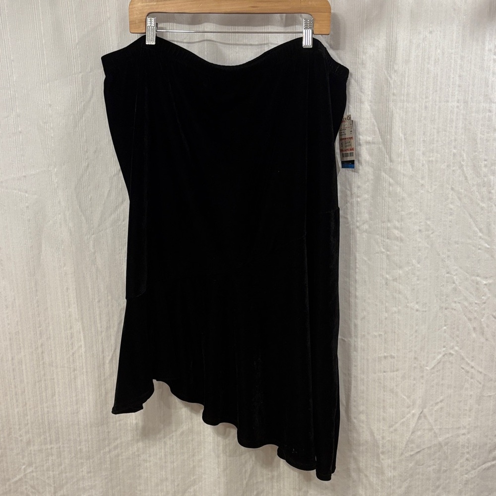 NWT Vintage Leslie Fay Asymmetrical Hem Velvet Skirt
